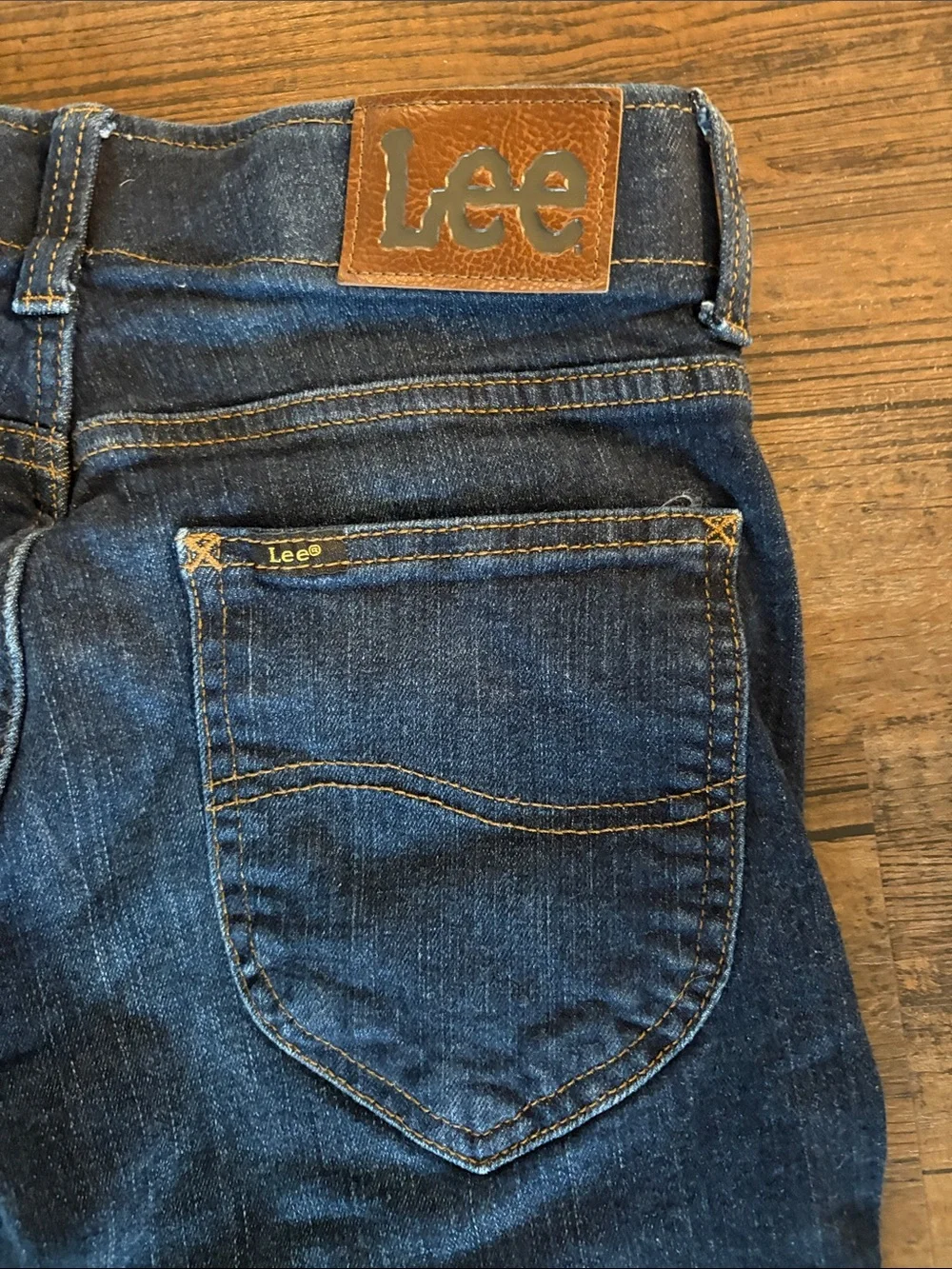 Lee ladies Straight Jeans size 29x30 - Picture 3 of 5